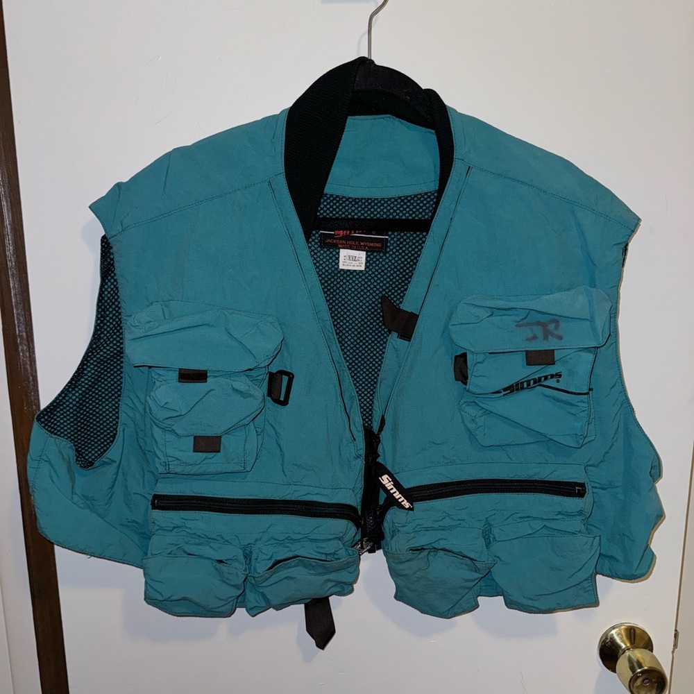 SIMM’s Guide Fishing Vest Size XXL Multiple Pockets